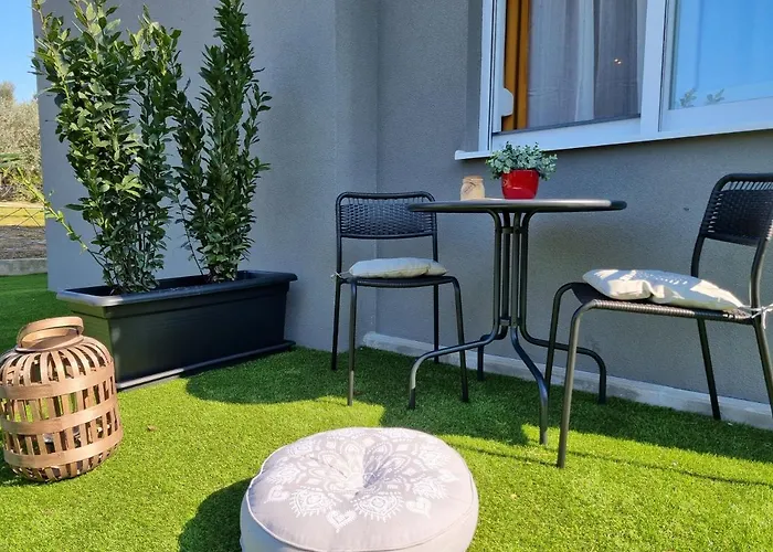 דירה Feel Good & *