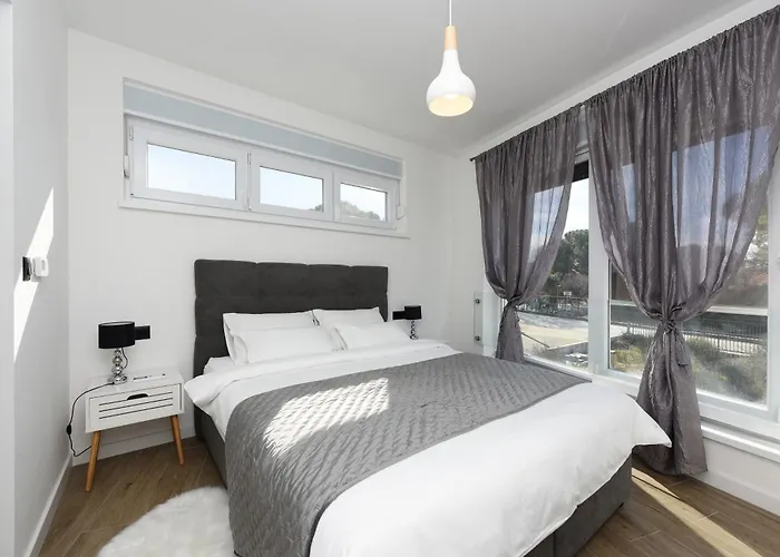 דירה Feel Good & זאדאר