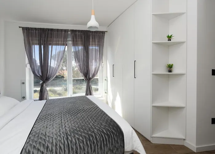 דירה Feel Good & *