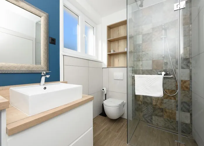 Feel Good & * זאדאר